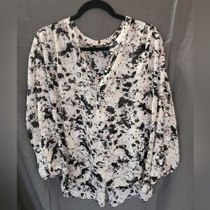 Artistic Abstract Print Flowy Blouse | a.n.a‎ | 2X